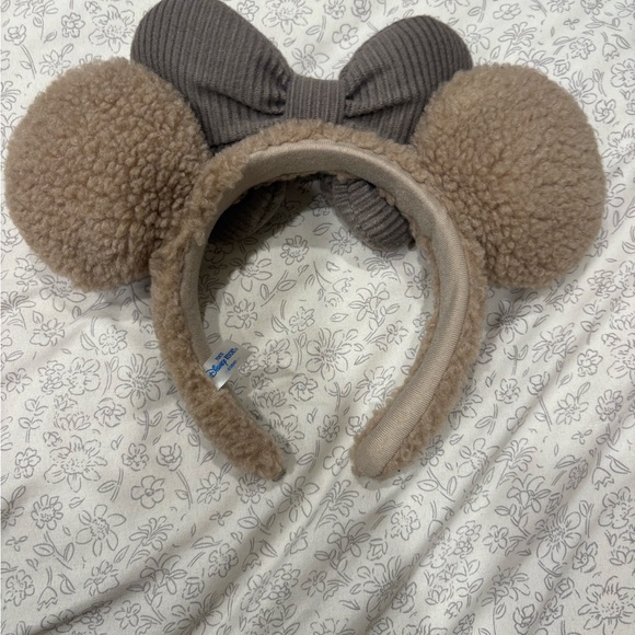 Fuzzy brown and grey Disney ears - Picture 1 of 2